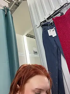 Snapshot of AmmyHot chatting on January 2025 05:49:01 AM AmmyHot online show from January 2025 05:49:01 AM