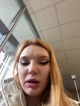 Snapshot of AmmyHot chatting on February 2025 04:25:01 AM AmmyHot online show from February 2025 04:25:01 AM