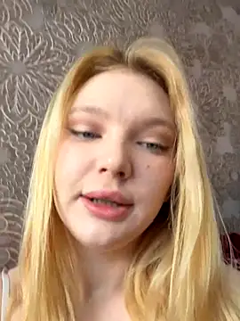 Snapshot of AmmyHot chatting on November 2025 04:57:01 AM AmmyHot online show from November 2025 04:57:01 AM