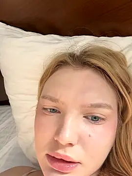 Snapshot of AmmyHot chatting on November 2025 03:59:02 AM AmmyHot online show from November 2025 03:59:02 AM