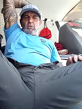 Snapshot of Hotbodyscottie chatting on December 2024 03:22:01 PM Hotbodyscottie online show from December 2024 03:22:01 PM