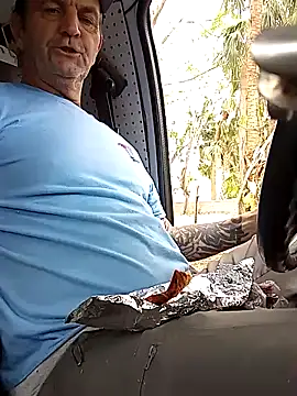 Snapshot of Hotbodyscottie chatting on January 2025 05:14:01 PM Hotbodyscottie online show from January 2025 05:14:01 PM