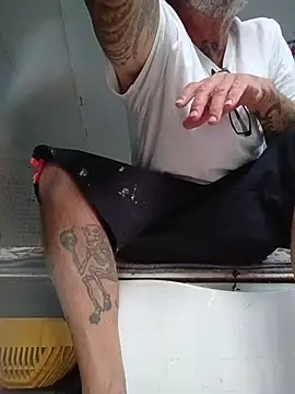 Snapshot of Hotbodyscottie chatting on November 2025 10:26:02 PM Hotbodyscottie online show from November 2025 10:26:02 PM