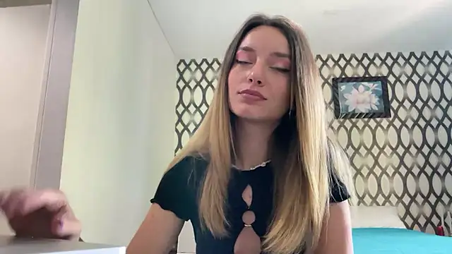 SirenaBelle online show from February 2025 04:25:02 AM