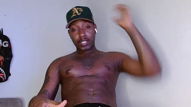 king  Black online show from December 2025 01:22:02 AM