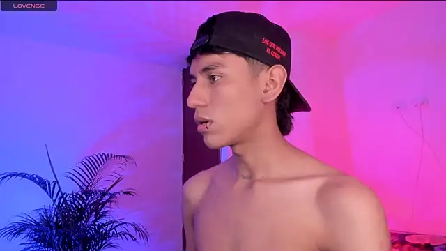 Levin Hikaru online show from October 2025 06:31:01 AM