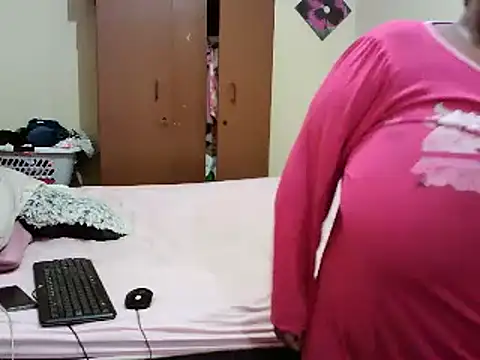 Snapshot of HOTBIGMELONSxx chatting on March 2025 05:35:02 PM HOTBIGMELONSxx online show from March 2025 05:35:02 PM