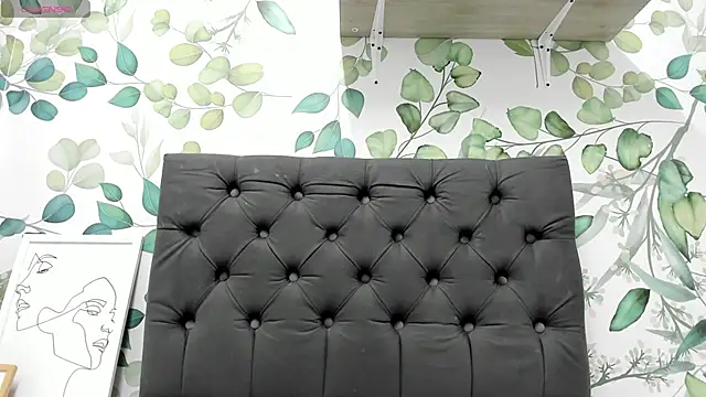 atilanadiaz7 online show from January 2025 02:08:01 PM