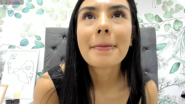 atilanadiaz7 online show from January 2025 04:47:01 PM