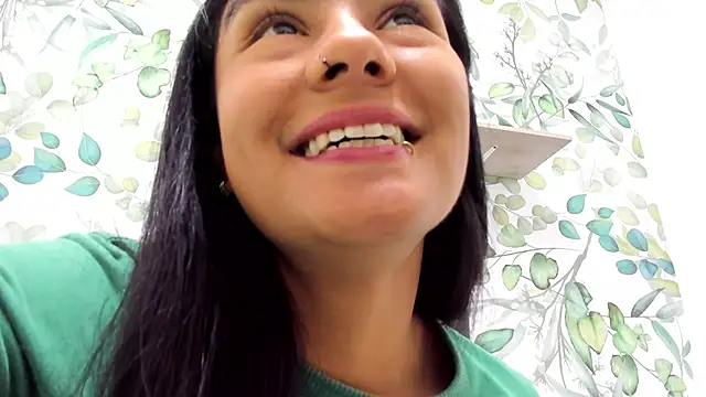 atilanadiaz7 online show from March 2025 02:12:01 PM