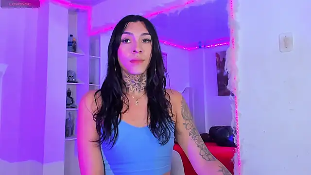 Snapshot of Camila_Coxx chatting on October 2025 07:03:01 PM Camila Coxx online show from October 2025 07:03:01 PM