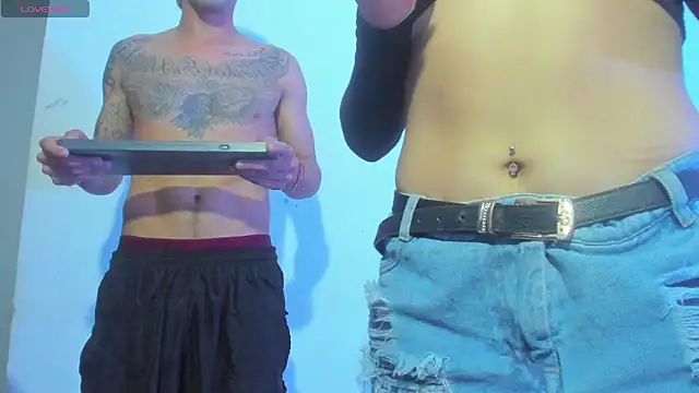 Snapshot of Camila_Coxx chatting on March 2026 03:43:01 AM Camila Coxx online show from March 2026 03:43:01 AM