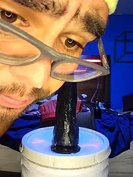 Snapshot of Ricorry@xh chatting on October 2025 06:14:02 AM Ricorryxh online show from October 2025 06:14:02 AM