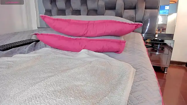 pamela-wells online show from January 2025 09:14:02 PM