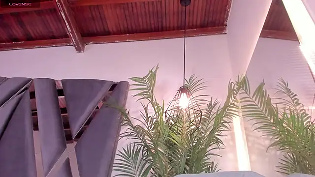 pamela-wells online show from March 2025 03:15:02 PM