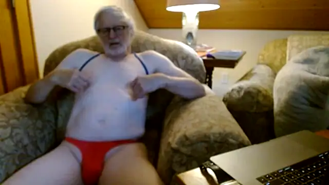 Snapshot of stripfun23 chatting on October 2025 08:10:01 PM stripfun23 online show from October 2025 08:10:01 PM