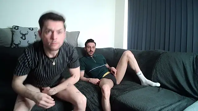 Snapshot of twotwinkhusbandss chatting on April 2026 05:40:01 PM twotwinkhusbandss online show from April 2026 05:40:01 PM