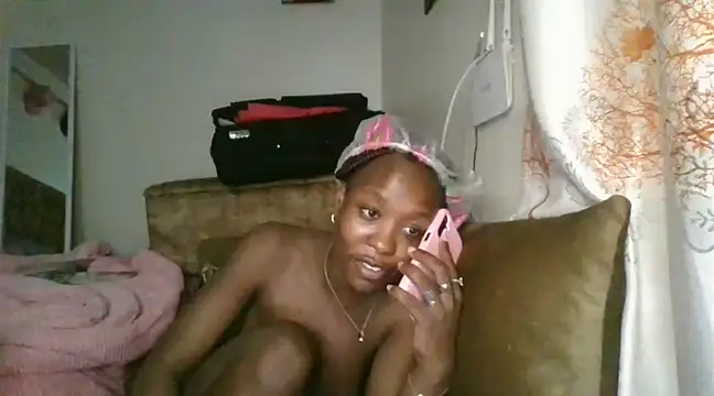 Snapshot of Sonnia_ chatting on December 2024 08:50:02 PM Sonnia online show from December 2024 08:50:02 PM