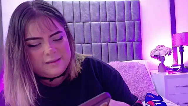 MeryStone online show from September 2025 05:18:02 AM