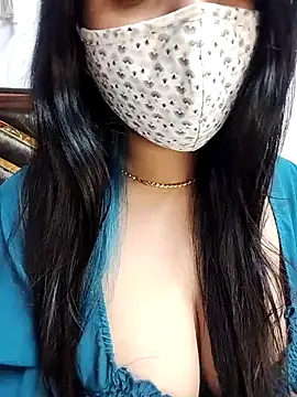 Gloie4u online show from February 2025 06:02:01 PM