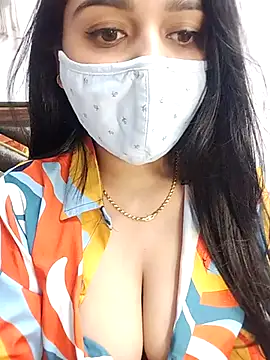 Gloie4u online show from February 2025 07:58:01 PM