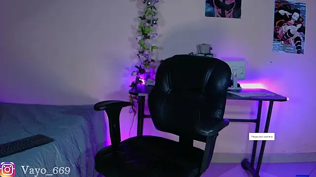 vayolett01 dakotta online show from January 2025 01:52:01 PM