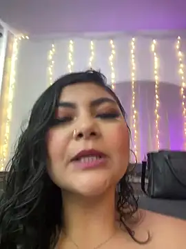 Snapshot of Juli_Walker chatting on March 2026 02:10:02 PM Juli Walker online show from March 2026 02:10:02 PM