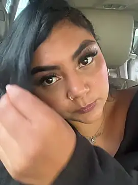 Snapshot of Juli_Walker chatting on March 2026 01:50:02 PM Juli Walker online show from March 2026 01:50:02 PM