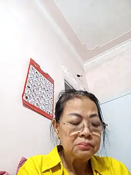 Hotestlove online show from September 2025 01:37:01 PM