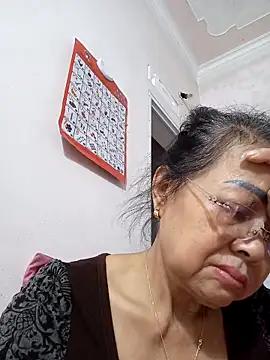 Hotestlove online show from October 2025 01:32:02 PM