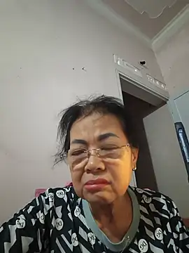 Hotestlove online show from June 2026 01:46:01 PM