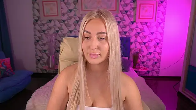 Snapshot of LiaBrazzerr chatting on April 2026 02:02:02 PM LiaBrazzerr online show from April 2026 02:02:02 PM