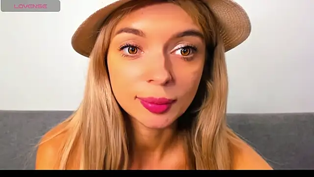 Snapshot of _ellen_meow_ chatting on May 2026 08:06:02 PM ellen meow online show from May 2026 08:06:02 PM