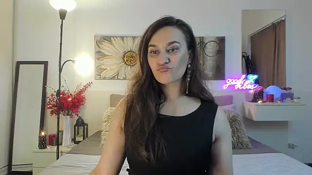 JoyCasidy online show from November 2025 02:28:01 PM