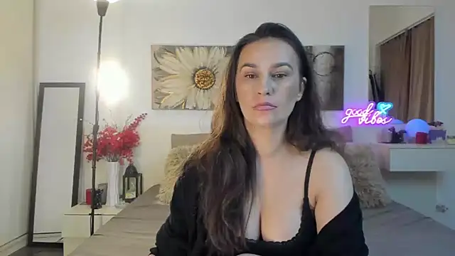 JoyCasidy online show from November 2025 05:02:01 PM