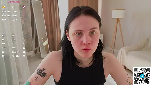 Snapshot of MaryCoopeer chatting on March 2026 05:08:02 AM MaryCoopeer online show from March 2026 05:08:02 AM