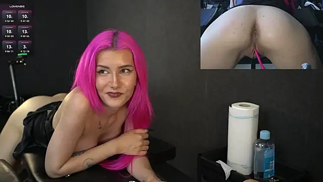 Snapshot of ClaraStylezZ chatting on January 2025 10:40:01 PM ClaraStylezZ online show from January 2025 10:40:01 PM