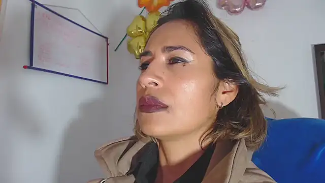 fantasty nylon online show from December 2024 12:30:02 AM