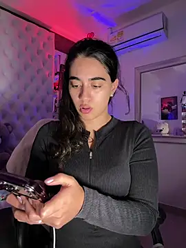 Snapshot of ZarahEvans chatting on March 2026 09:43:01 PM ZarahEvans online show from March 2026 09:43:01 PM