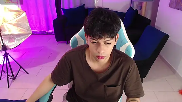 Franco Rizzo  online show from January 2026 08:23:01 PM