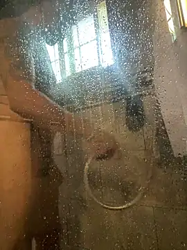 RoodoggXL online show from March 2025 01:01:01 AM