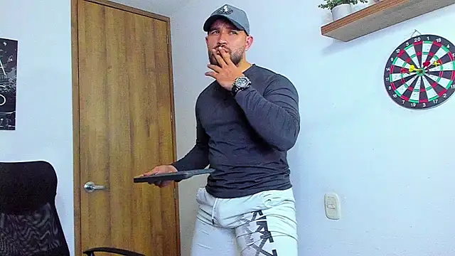 AndrewDiaz online show from September 2025 11:54:01 PM