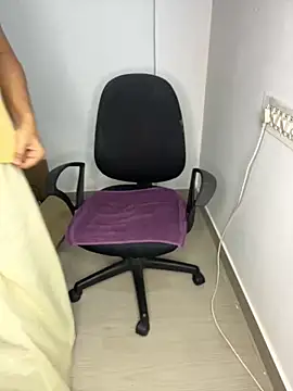 Snapshot of kannadatelugugirl chatting on January 2025 10:50:02 AM kannadatelugugirl online show from January 2025 10:50:02 AM