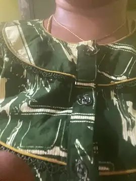 Snapshot of kannadatelugugirl chatting on February 2025 05:45:01 AM kannadatelugugirl online show from February 2025 05:45:01 AM