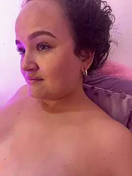 kattypinkk online show from January 2025 05:00:01 AM