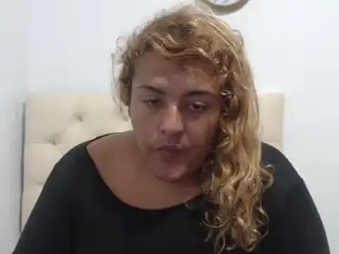 KIARAMARSHALLWELLZ online show from December 2024 02:36:01 AM