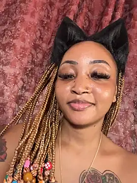 Snapshot of Candiey001 chatting on May 2026 08:39:02 PM Candiey001 online show from May 2026 08:39:02 PM