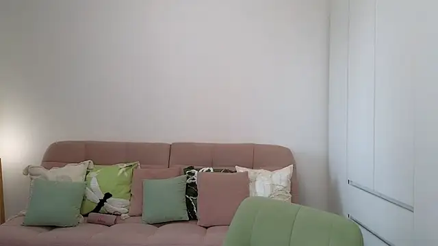 AliciaNewell online show from October 2025 10:27:01 AM