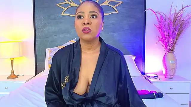 Snapshot of AlisonTravis chatting on March 2026 06:30:02 PM AlisonTravis online show from March 2026 06:30:02 PM