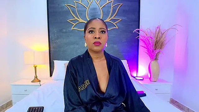 Snapshot of AlisonTravis chatting on April 2026 07:50:02 PM AlisonTravis online show from April 2026 07:50:02 PM